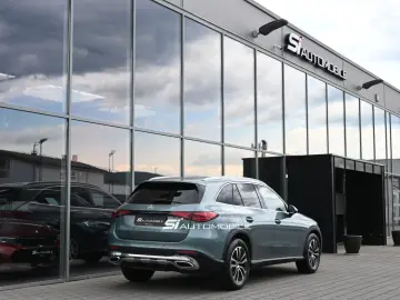MERCEDES-BENZ GLC 220 d 4M ACC AHK PANO STANDHZ