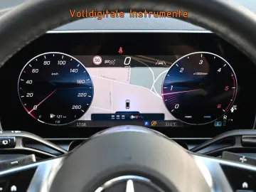 MERCEDES-BENZ GLC 220 d 4M ACC AHK PANO STANDHZ