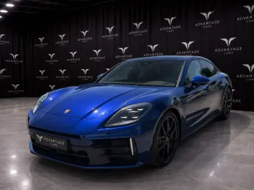 Porsche Panamera 4