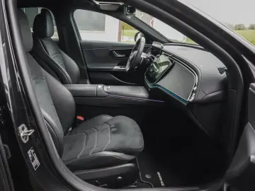 MERCEDES-BENZ E 300 de 4M AMG Rückfahrkamera Totwink…
