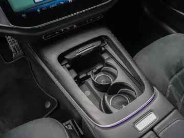 MERCEDES-BENZ E 300 de 4M AMG Rückfahrkamera Totwink…