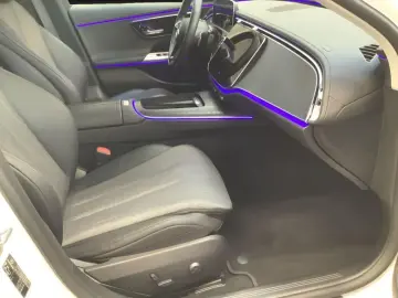 MERCEDES-BENZ E 200 4M Avantgarde Advanced LED Distronic DAB