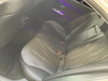 MERCEDES-BENZ E 200 4M Avantgarde Advanced LED Distronic DAB