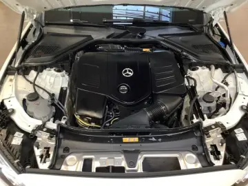 MERCEDES-BENZ E 200 4M Avantgarde Advanced LED Distronic DAB