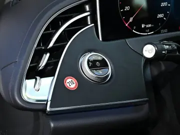 MERCEDES-BENZ E 300 e 4M Avantgarde Advanced  LED Ka…