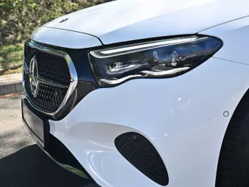 MERCEDES-BENZ E 300 e 4M Avantgarde Advanced  LED Ka…