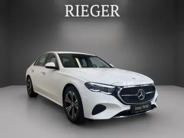 MERCEDES-BENZ E 200 4M Avantgarde-Advanced  360 -Kam…