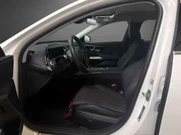 MERCEDES-BENZ E 200 4M Avantgarde-Advanced  360 -Kam…
