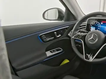 MERCEDES-BENZ E 220 d 4M   AVANTGARDE MEMO 360 DISTR KAMERA