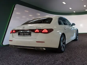 MERCEDES-BENZ E 220 d 4M Avantgarde Advanced  LED Ka…
