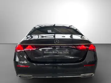 MERCEDES-BENZ E 220 d 4M Avantgarde ADV.  Burmester …