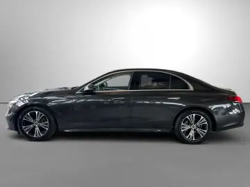 MERCEDES-BENZ E 220 d 4M Avantgarde ADV.  Burmester …