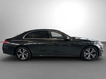 MERCEDES-BENZ E 220 d 4M Avantgarde ADV.  Burmester …