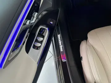 MERCEDES-BENZ E 220 d 4M Avantgarde ADV.  Burmester …