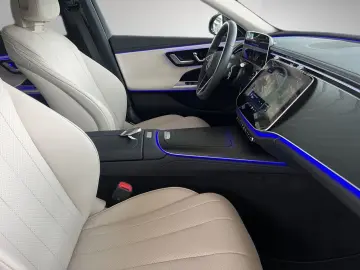MERCEDES-BENZ E 220 d 4M Avantgarde ADV.  Burmester …