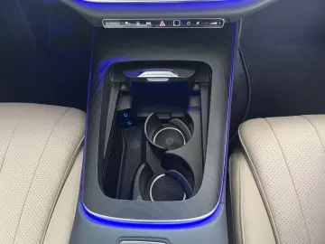 MERCEDES-BENZ E 220 d 4M Avantgarde ADV.  Burmester …