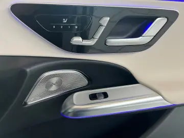 MERCEDES-BENZ E 220 d 4M Avantgarde ADV.  Burmester …