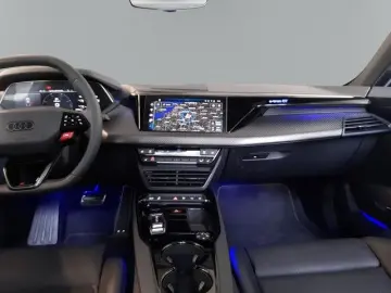 AUDI RS e-tron GT Pano Laser StdHz HeadUp 21  Massage