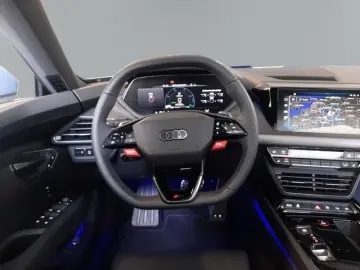 AUDI RS e-tron GT Pano Laser StdHz HeadUp 21  Massage