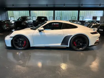 PORSCHE 992 GT3 Schalter Clubsport Approved Service neu