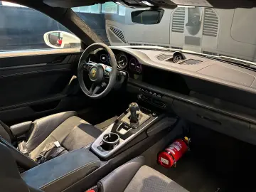 PORSCHE 992 GT3 Schalter Clubsport Approved Service neu