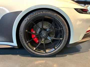PORSCHE 992 GT3 Schalter Clubsport Approved Service neu