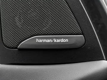 BMW X5 xDrive40i M SPORT AHK PANO HuD H K DA PROF 36