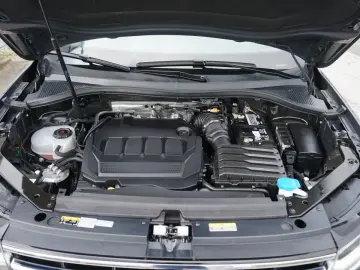 VW Tiguan 2.0 TDI R-Line 4Motion AHK LED-Matrix