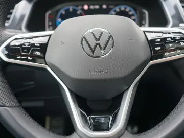 VW Tiguan 2.0 TDI R-Line 4Motion AHK LED-Matrix