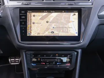 VW Tiguan Urban Sport 2.0 TDI 4M DSG 360  PANO AHK