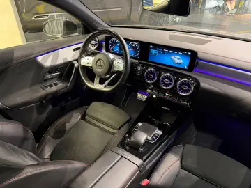 Mercedes-Benz CLA 180 AMG Line