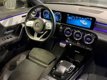 Mercedes-Benz CLA 180 AMG Line