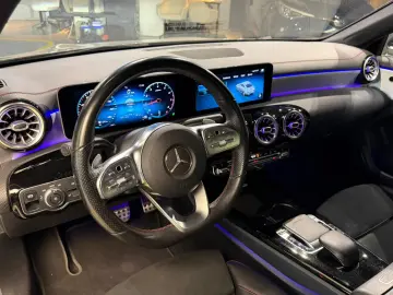 Mercedes-Benz CLA 180 AMG Line