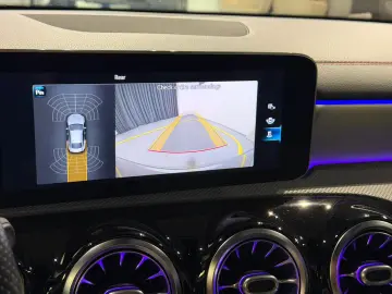 Mercedes-Benz CLA 180 AMG Line