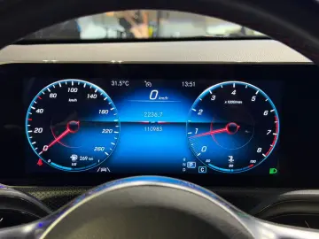 Mercedes-Benz CLA 180 AMG Line