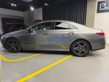Mercedes-Benz CLA 180 AMG Line