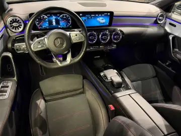 Mercedes-Benz CLA 180 AMG Line