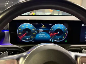 Mercedes-Benz CLA 180 AMG Line