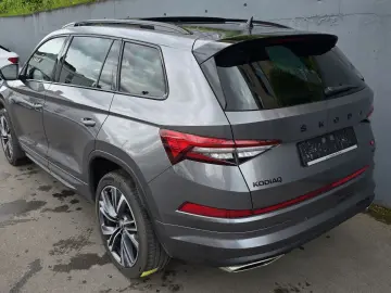 SKODA Kodiaq 2.0TSI DSG 4x4 RS Pano Virtual ACC AHK 20