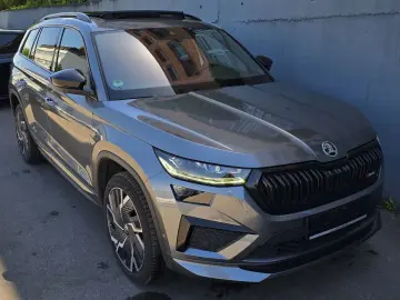 SKODA Kodiaq 2.0 TSI DSG 4x4 RS Pano Matrix ACC AHK