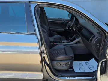 SKODA Kodiaq 2.0 TSI DSG 4x4 RS Pano Matrix ACC AHK