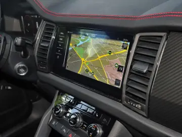 SKODA Kodiaq 2.0 TSI RS 4x4 DSG Nav Pano Standhzg AHK
