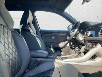 SKODA Kodiaq 4x4 RS 2.0 TSI ACC MATRIX-LED KAMERA PANO