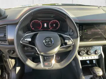 SKODA Kodiaq 4x4 RS 2.0 TSI ACC MATRIX-LED KAMERA PANO