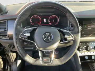 SKODA Kodiaq 4x4 RS 2.0 TSI ACC MATRIX-LED KAMERA PANO