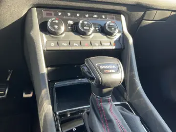 SKODA Kodiaq 4x4 RS 2.0 TSI ACC MATRIX-LED KAMERA PANO