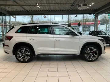 SKODA Kodiaq RS 2.0 TSI DSG 4x4 AHK Kamera Panodach