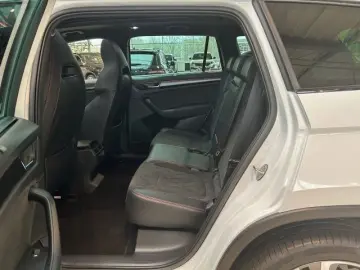 SKODA Kodiaq RS 2.0 TSI DSG 4x4 AHK Kamera Panodach