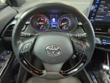 TOYOTA C-HR 2.0 Hybrid (Syst.184 PS) Team D  Bi-LED  Co