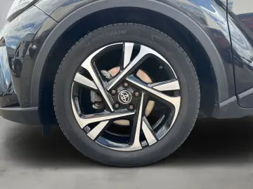TOYOTA C-HR Hybrid Team Deutschland